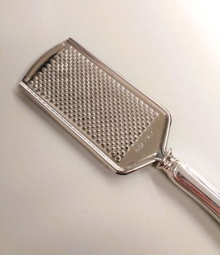 Grattugia in argento stile inglese