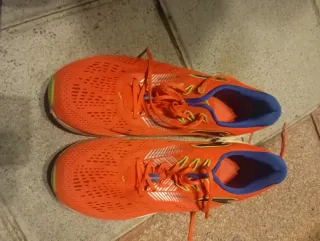 Zapatillas Joma Naranja y Azul