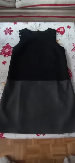 Vestido pichi Massimo Dutti negro y gris