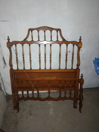 Cabecero de cama de madera