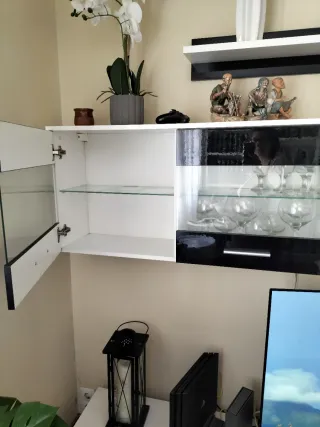 Mueble salón . Disponible solo la parte de arriba