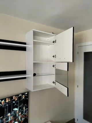 Mueble salón . Disponible solo la parte de arriba