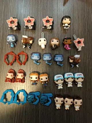 Figuritas Stranger Things Kinder Joy