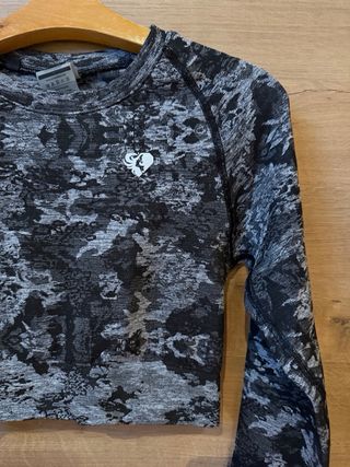 Women's Best Camiseta Manga Larga Negra/Gris