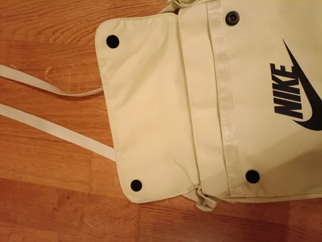 Bolso bandolera Nike amarillo