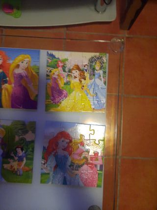 Puzzles Princesas Disney con Maletín