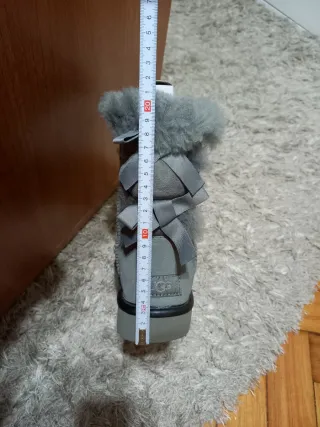 Botas UGG grises de ante