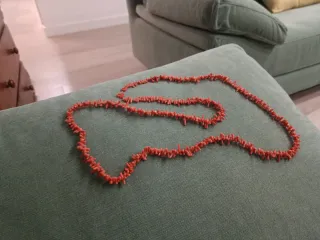 Collar de coral mediterráneo muy antiguos