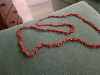 Collar de coral mediterráneo muy antiguos