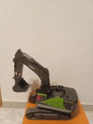 Excavadora oruga Amewi teledirigida ACV730V3