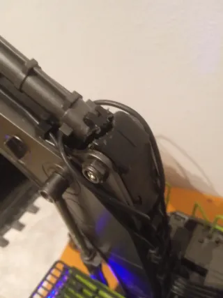 Excavadora oruga Amewi teledirigida ACV730V3