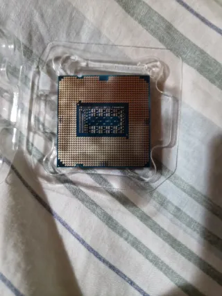 Intel Core i7-11700F + Disipador CPU