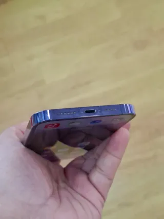 iPhone 14 Pro Morado 512 gb impecable