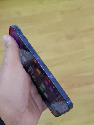 iPhone 14 Pro Morado 512 gb impecable