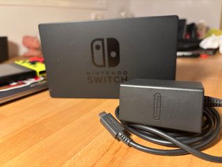 Nintendo Switch + Accessori + Custodia