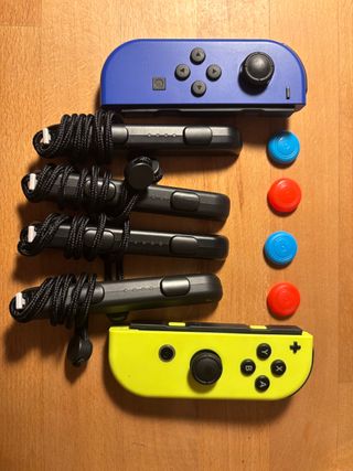 Nintendo Switch + Accessori + Custodia