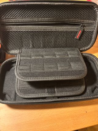 Nintendo Switch + Accessori + Custodia