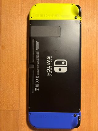 Nintendo Switch + Accessori + Custodia