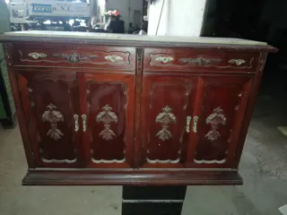 Aparador madera con mármol