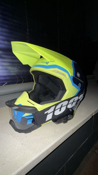 Casco Motocross 100% Amarillo y Azul
