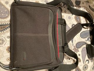 ASUS Eee PC 1000H + maletín Targus