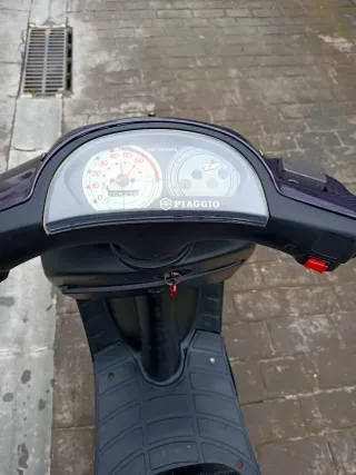 Piaggio Zip 50cc Scooter