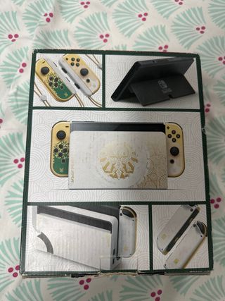 Nintendo Switch OLED Edición Zelda Dorada