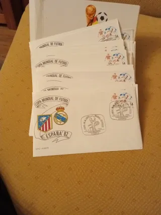 Caja 52 sobres España 82