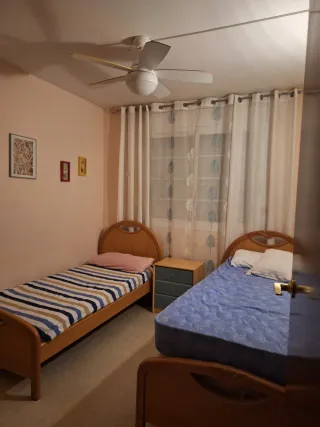 Cama individual estilo clásico