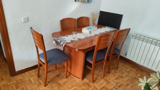 Mesa comedor madera extensible con 5 sillas