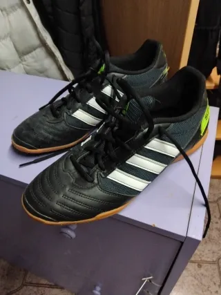 Zapatillas Adidas Fútbol Sala Negras y Verdes