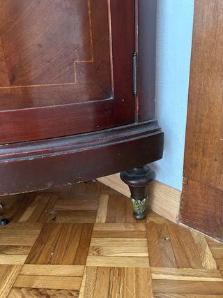 Mueble de caoba antiguo