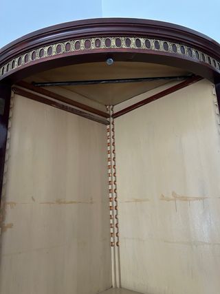 Mueble de caoba antiguo