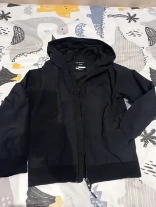 2 CAZADORAS CORTAVIENTOS NIÑO