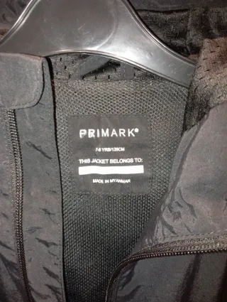 2 CAZADORAS CORTAVIENTOS NIÑO