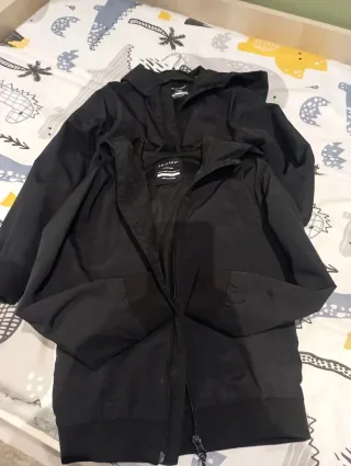 2 CAZADORAS CORTAVIENTOS NIÑO