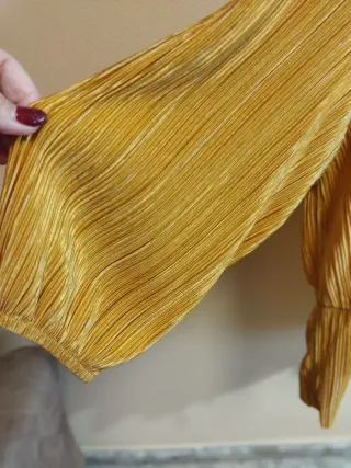 Blusa cruzada plisada amarilla Talla L
