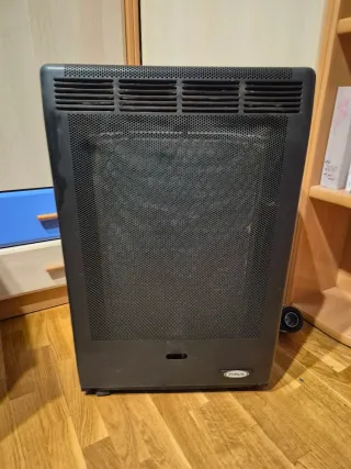 Estufa de gas negra