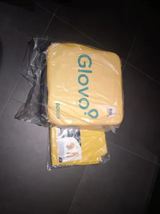 Maletín Glovo Amarillo