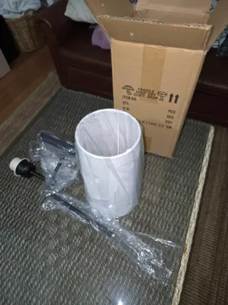 Lámpara de pared nueva