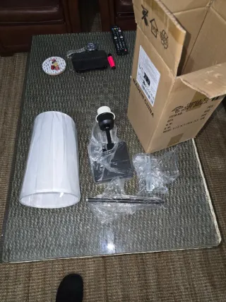 Lámpara de pared nueva