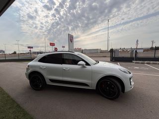 Porsche Macan Turbo