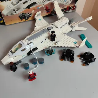 LEGO Spider-Man 76130 Stark Jet Drone Attack