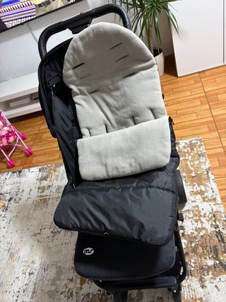 Silla de paseo como nueva y saco de invierno nuevo