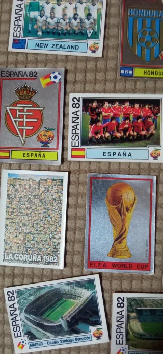 CROMOS PANINI ESPAÑA 82; N°1,ESCUDOS,SEDES,EQUIPOS