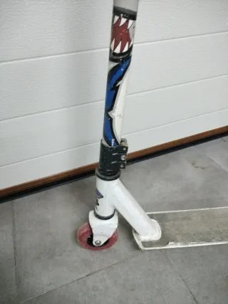 Patinete Nokaic Tiburón