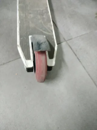 Patinete Nokaic Tiburón