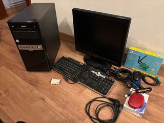 Torre PC ASUS Negra + Monitor + Accesorios