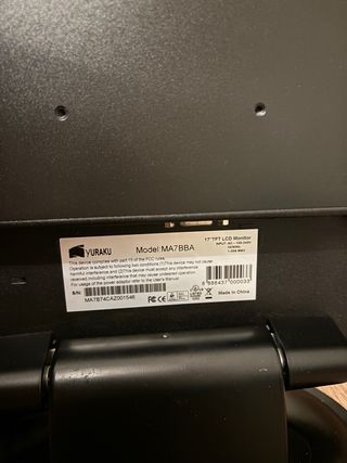 Torre PC ASUS Negra + Monitor + Accesorios