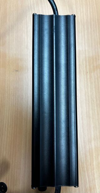 Cargador Dualtron MC450T-0830 83V 5A